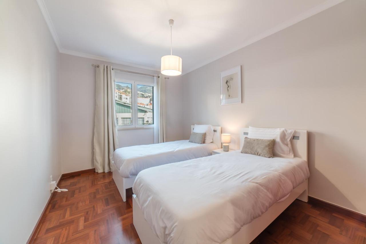 Old Town Apartment Elias Garcia Funchal  Kültér fotó